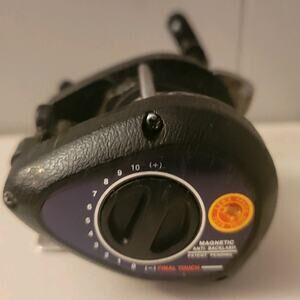 Lews Childre Mag Speed Spool BBXLM Baitcasting Reel Japan Carbon Fiber